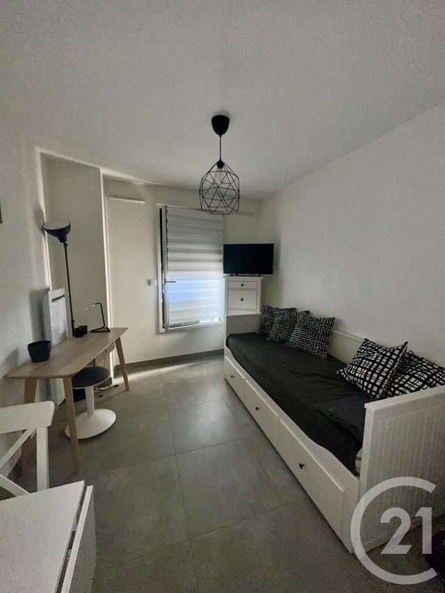 Appartement F1 à louer - 1 pièce - 20,40 m2 - Orleans - 45 - CENTRE