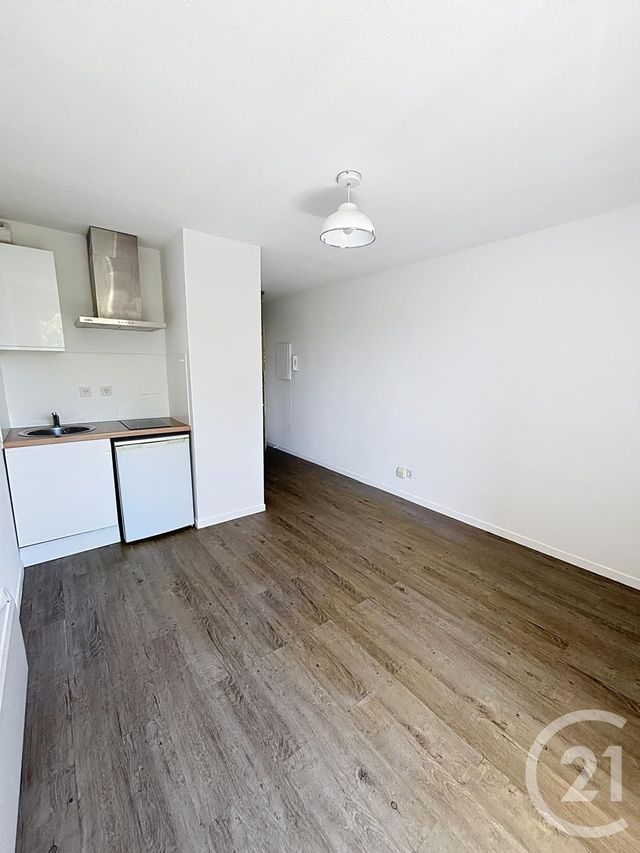 Appartement F1 à louer - 1 pièce - 20,34 m2 - Orleans - 45 - CENTRE