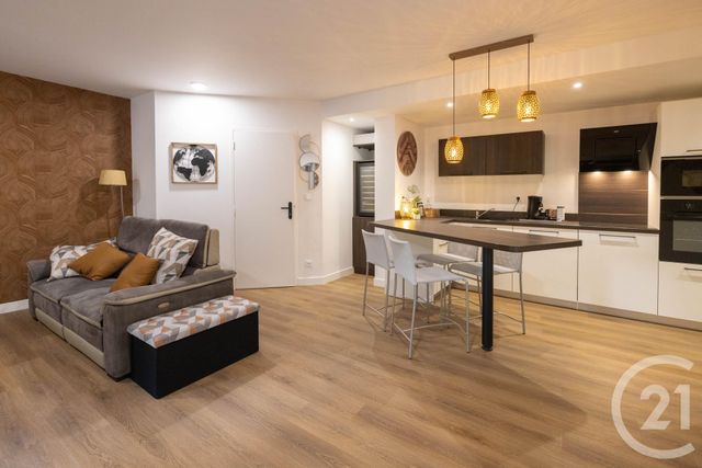 Appartement F2 à louer - 2 pièces - 54 m2 - Orleans - 45 - CENTRE