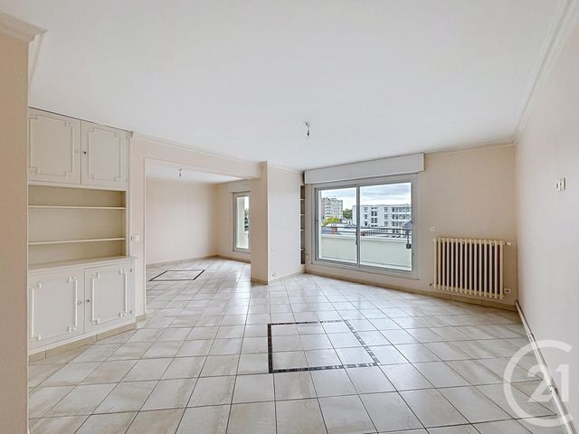 Appartement T4 à louer - 4 pièces - 83 m2 - Orleans - 45 - CENTRE