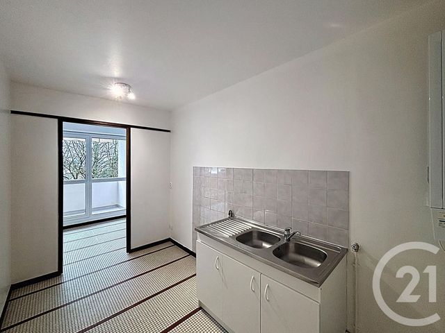 Appartement F3 &agrave; louer - 3 pi&egrave;ces - 65,86 m2 - Orleans - 45 - CENTRE