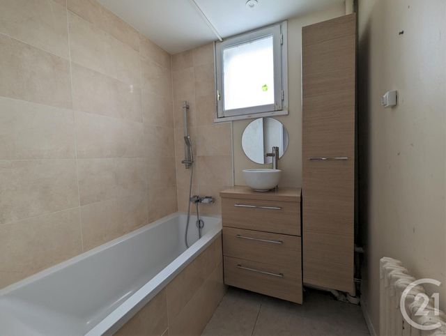 Appartement F4 &agrave; vendre - 4 pi&egrave;ces - 77,90 m2 - St Jean De La Ruelle - 45 - CENTRE