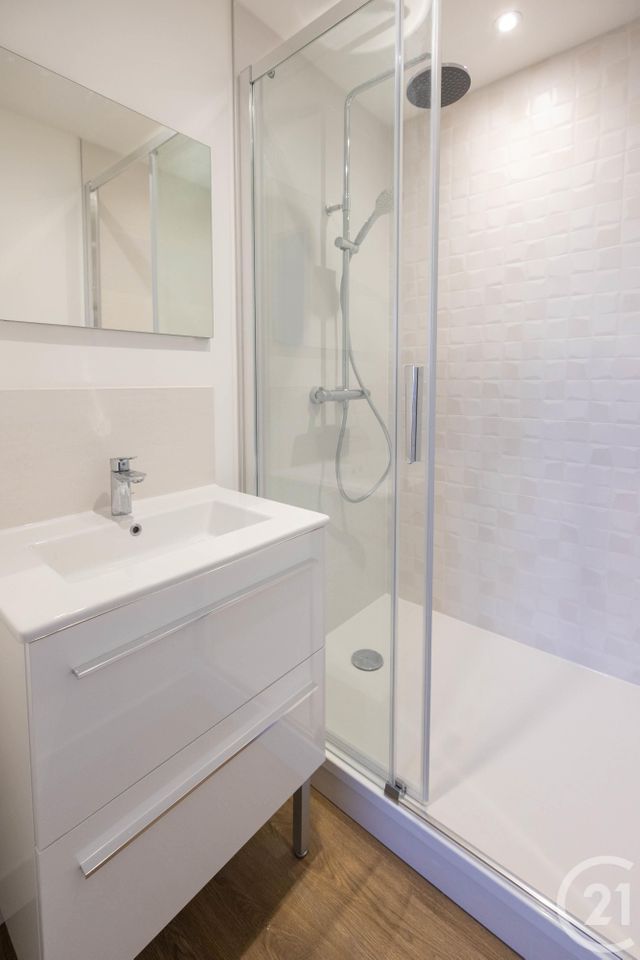 Afficher la photo en grand Appartement F2 à louer - 2 pièces - 36 m2 - Orleans - 45 - CENTRE