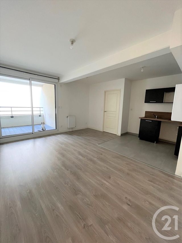 Appartement F3 à louer - 3 pièces - 57,20 m2 - Orleans - 45 - CENTRE