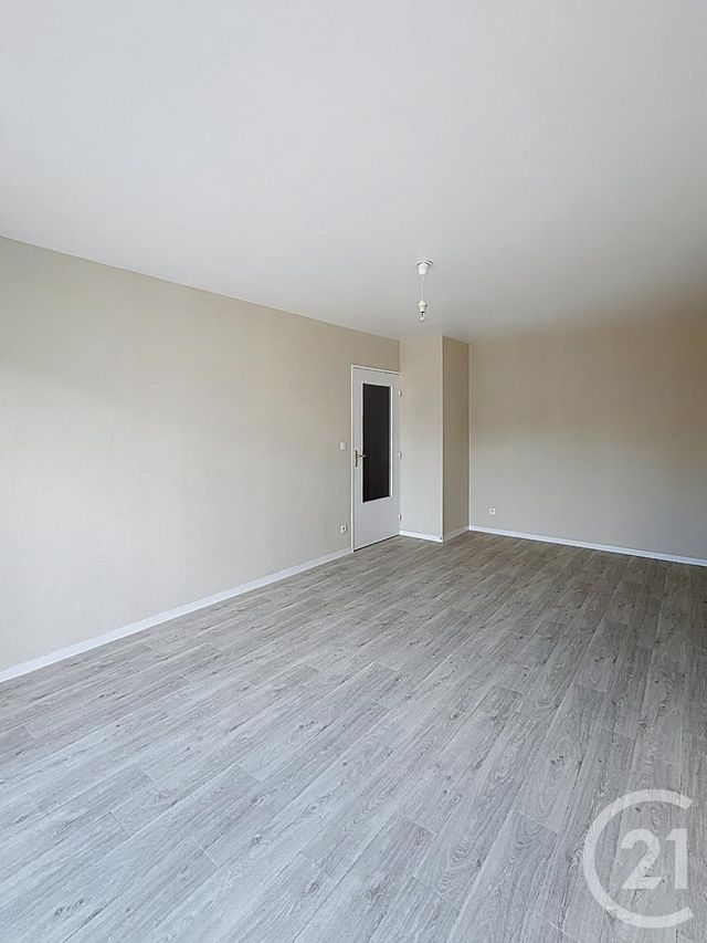Afficher la photo en grand Appartement F2 à vendre - 2 pièces - 45,60 m2 - La Chapelle St Mesmin - 45 - CENTRE