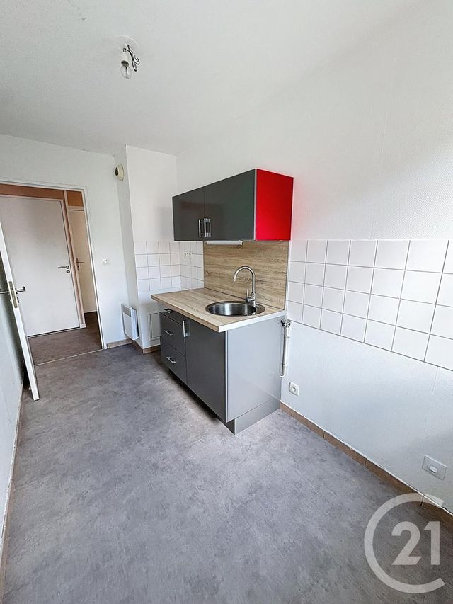 Afficher la photo en grand Appartement F2 à vendre - 2 pièces - 45,60 m2 - La Chapelle St Mesmin - 45 - CENTRE