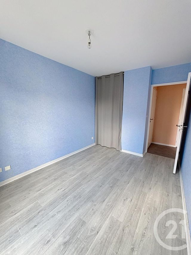 Afficher la photo en grand Appartement F2 à vendre - 2 pièces - 45,60 m2 - La Chapelle St Mesmin - 45 - CENTRE