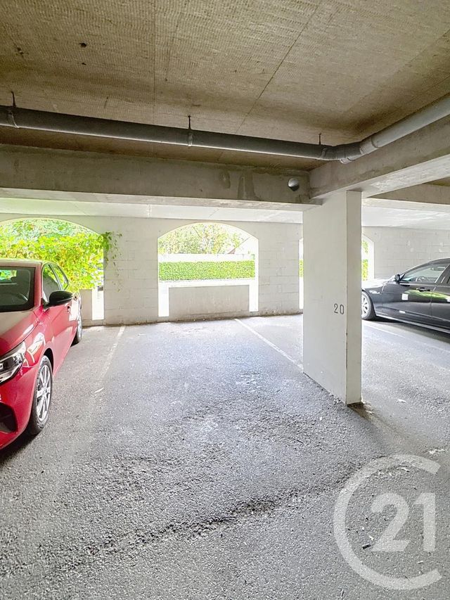 Afficher la photo en grand Appartement F2 à vendre - 2 pièces - 45,60 m2 - La Chapelle St Mesmin - 45 - CENTRE