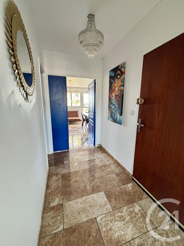 Appartement F4 à louer - 4 pièces - 74,38 m2 - Orleans - 45 - CENTRE