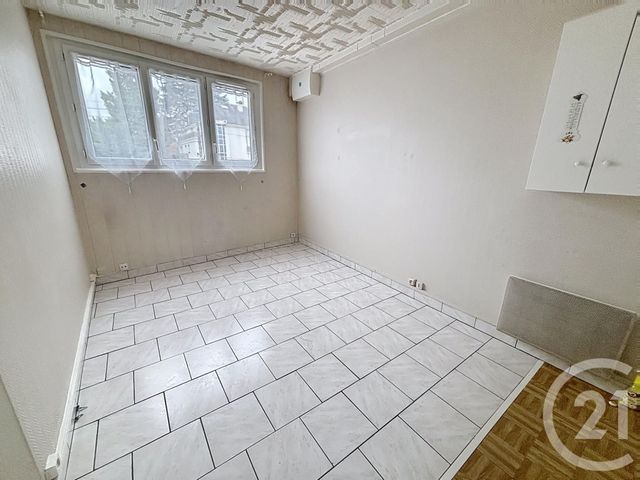 Appartement à louer - 2 pièces - 24 m2 - Orleans - 45 - CENTRE