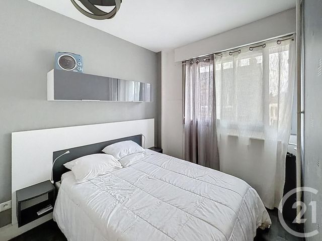 Appartement F2 à vendre - 2 pièces - 50 m2 - Orleans - 45 - CENTRE