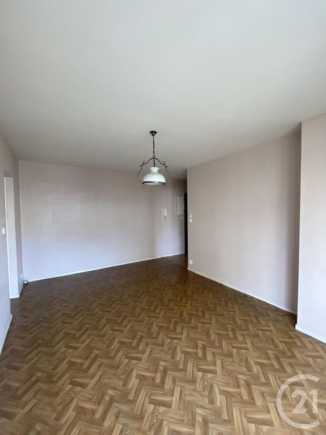 Appartement F2 à louer - 2 pièces - 42 m2 - Orleans - 45 - CENTRE