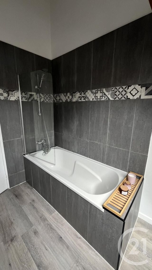 Maison à louer - 4 pièces - 97 m2 - Fleury Les Aubrais - 45 - CENTRE