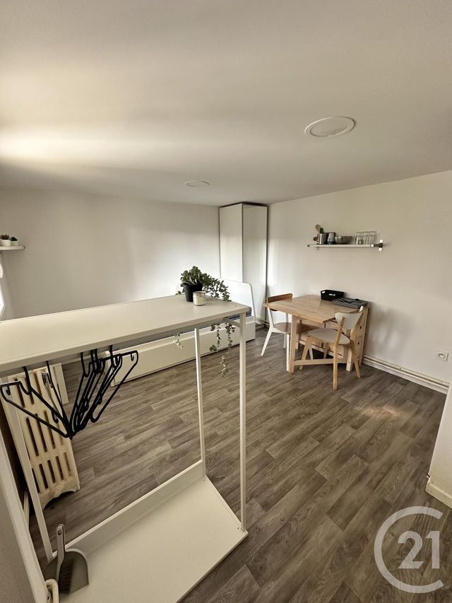 Afficher la photo en grand Appartement F1 à louer - 1 pièce - 15,03 m2 - St Pryve St Mesmin - 45 - CENTRE