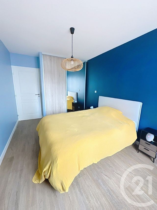 Afficher la photo en grand Appartement F3 à louer - 3 pièces - 79,01 m2 - Orleans - 45 - CENTRE