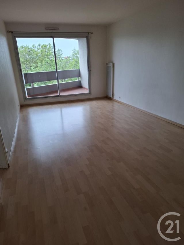 Afficher la photo en grand Appartement F2 à louer - 2 pièces - 49,19 m2 - Orleans - 45 - CENTRE
