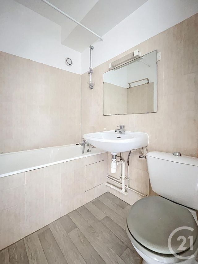 Appartement F1 à louer - 1 pièce - 24,33 m2 - Orleans - 45 - CENTRE