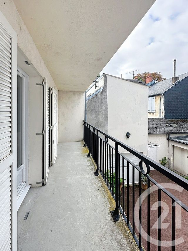 Appartement F3 à louer - 3 pièces - 79,01 m2 - Orleans - 45 - CENTRE