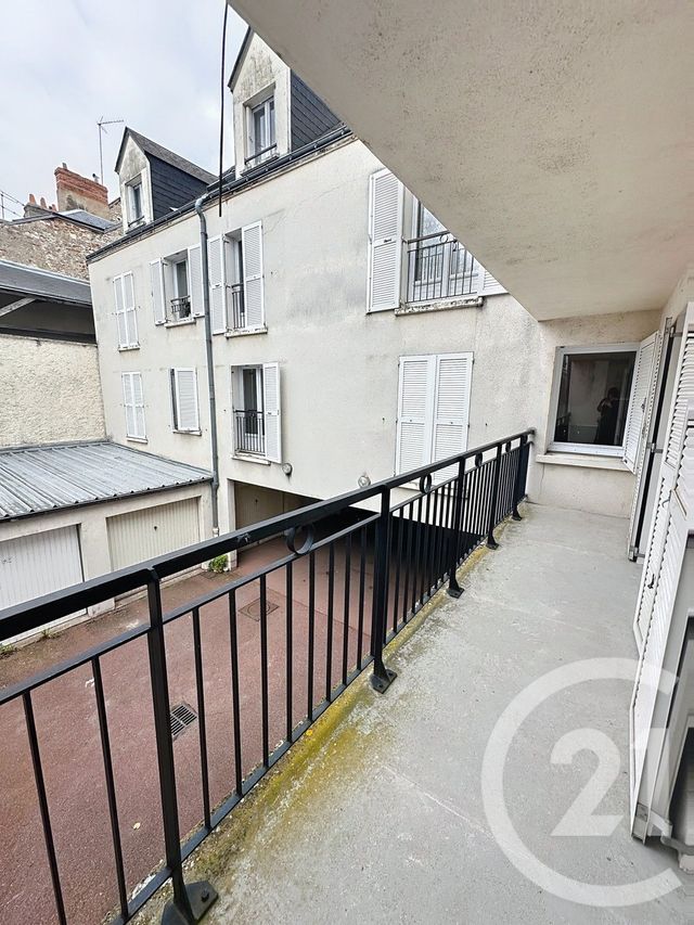 Appartement F3 à louer - 3 pièces - 79,01 m2 - Orleans - 45 - CENTRE