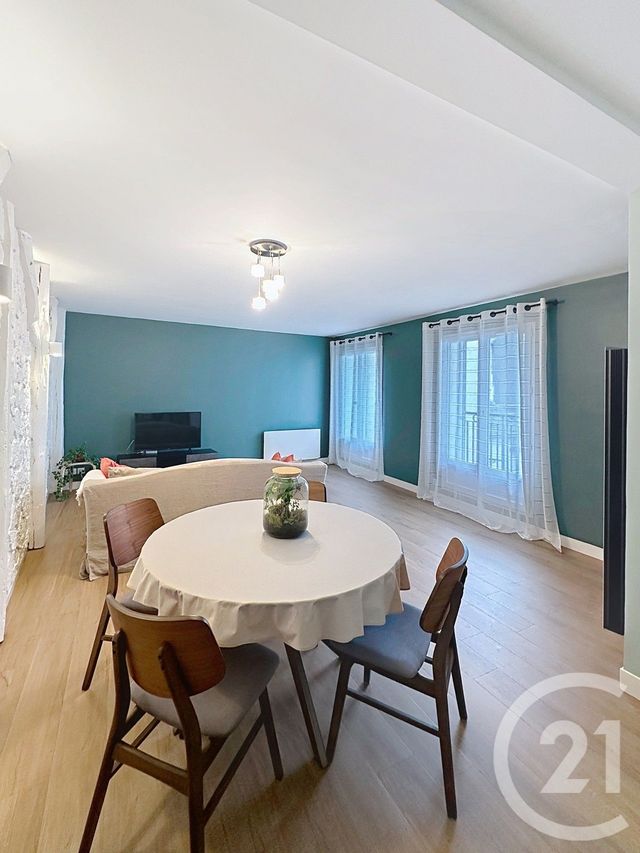 Appartement F3 à louer - 3 pièces - 79,01 m2 - Orleans - 45 - CENTRE