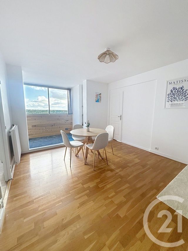 Appartement F4 à louer - 4 pièces - 77,24 m2 - Orleans - 45 - CENTRE