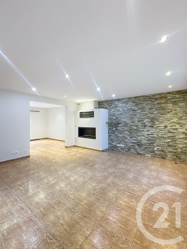 Maison à louer - 6 pièces - 200 m2 - Mardie - 45 - CENTRE