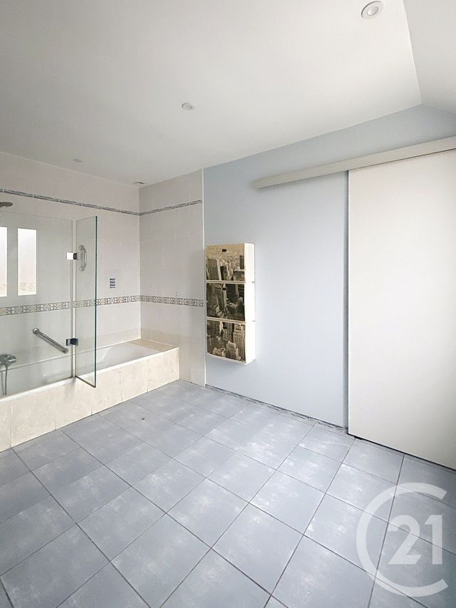 Maison à louer - 6 pièces - 200 m2 - Mardie - 45 - CENTRE