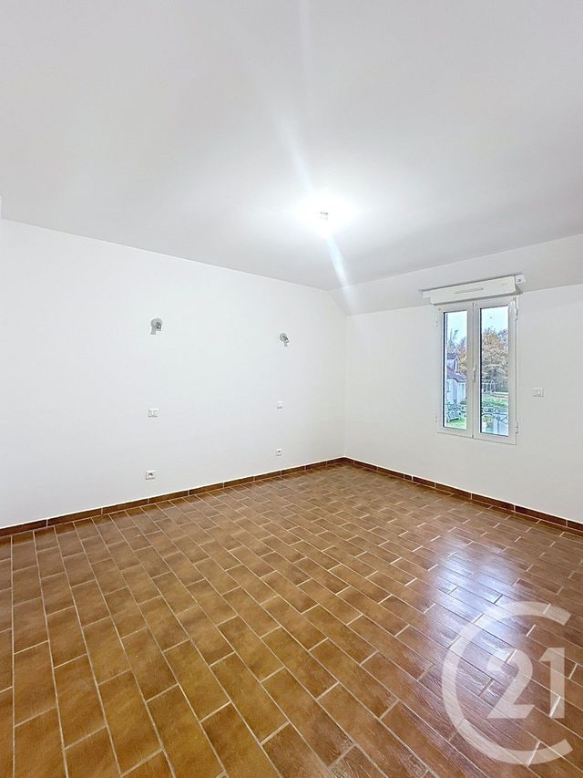 Maison à louer - 6 pièces - 200 m2 - Mardie - 45 - CENTRE