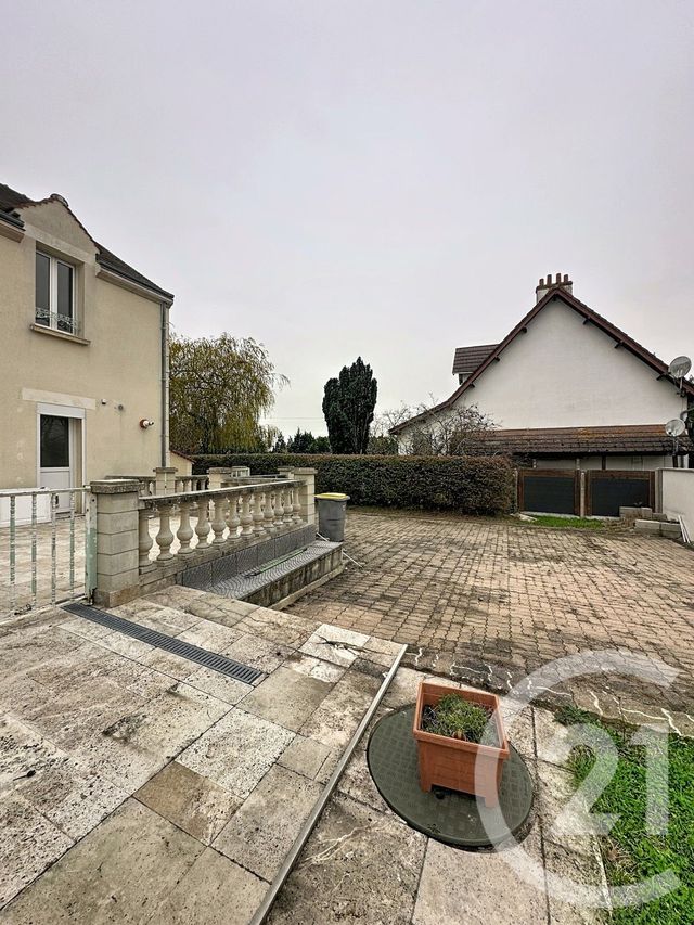 Maison à louer - 6 pièces - 200 m2 - Mardie - 45 - CENTRE