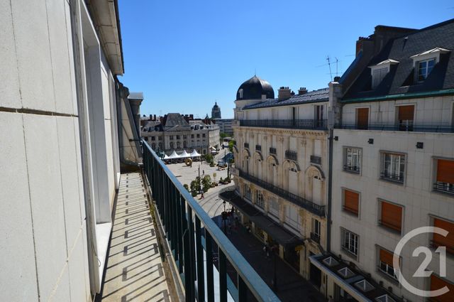 Appartement F2 à louer - 2 pièces - 72,09 m2 - Orleans - 45 - CENTRE