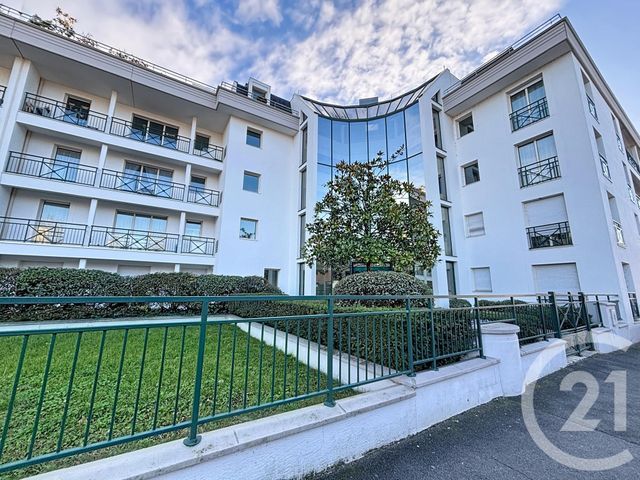 Appartement F2 à louer - 2 pièces - 42,99 m2 - Orleans - 45 - CENTRE