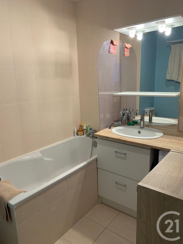 Appartement F3 à louer - 3 pièces - 63,49 m2 - Saran - 45 - CENTRE