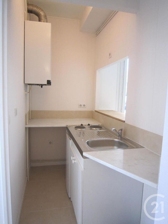 Appartement à louer - 2 pièces - 40,50 m2 - Orleans - 45 - CENTRE