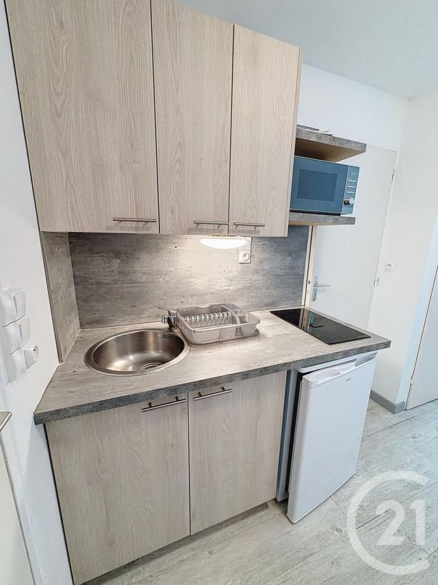 Appartement F1 à louer - 1 pièce - 20,70 m2 - Orleans - 45 - CENTRE