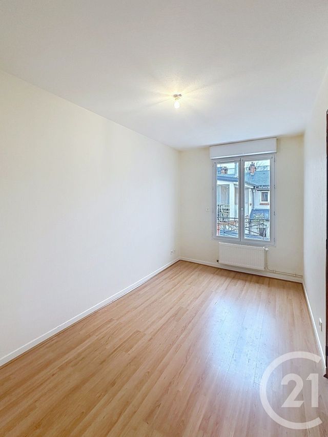 Maison à louer - 3 pièces - 69,70 m2 - Orleans - 45 - CENTRE