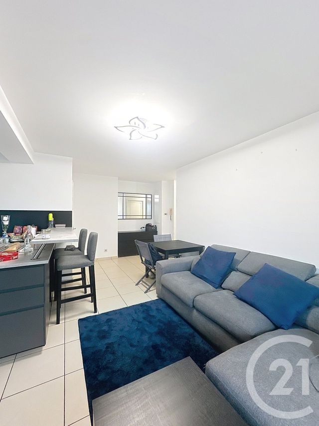 Appartement F3 &agrave; louer - 3 pi&egrave;ces - 78,59 m2 - Orleans - 45 - CENTRE