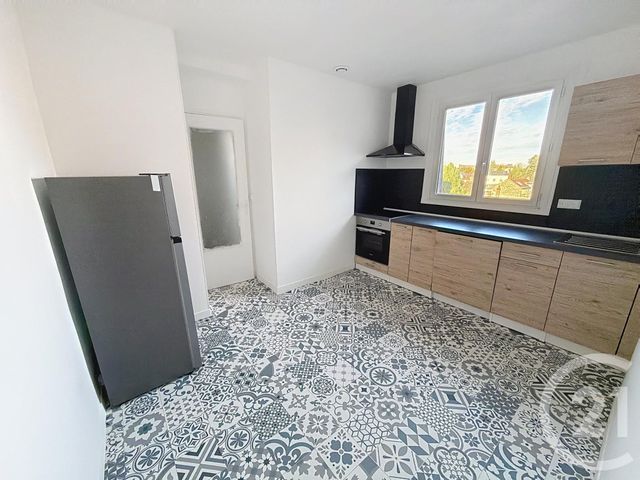 Appartement F2 &agrave; louer - 2 pi&egrave;ces - 48,35 m2 - Orleans - 45 - CENTRE