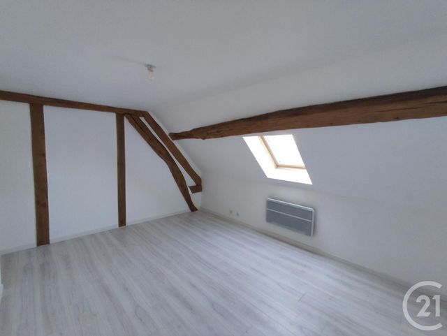 Maison &agrave; louer - 4 pi&egrave;ces - 79,50 m2 - Neuville Aux Bois - 45 - CENTRE