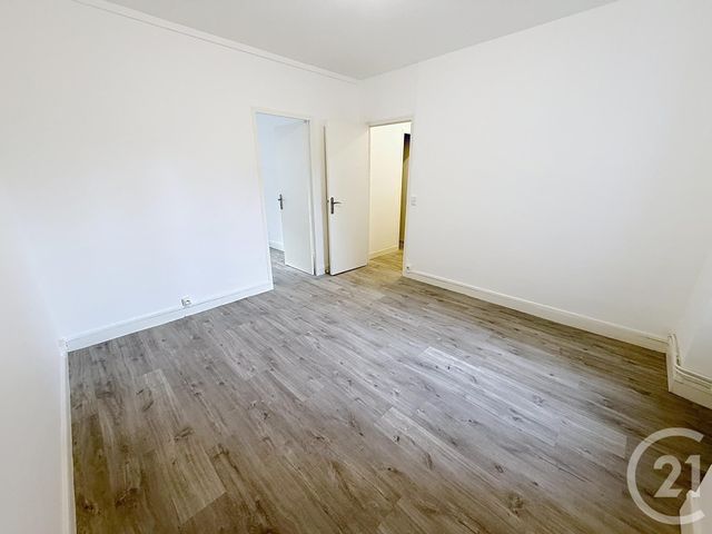 Appartement F3 &agrave; louer - 3 pi&egrave;ces - 46,30 m2 - Orleans - 45 - CENTRE