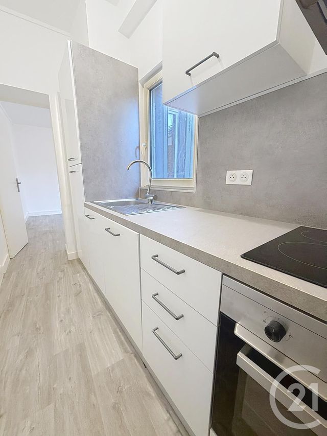 Appartement F3 &agrave; louer - 3 pi&egrave;ces - 46,30 m2 - Orleans - 45 - CENTRE