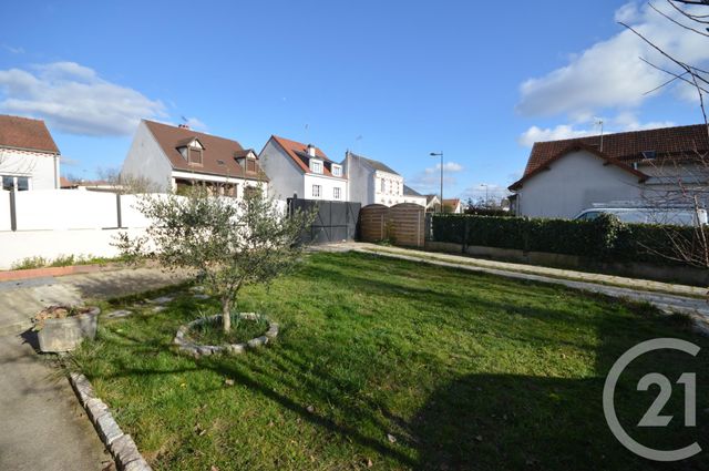 Maison &agrave; louer - 4 pi&egrave;ces - 97 m2 - Fleury Les Aubrais - 45 - CENTRE