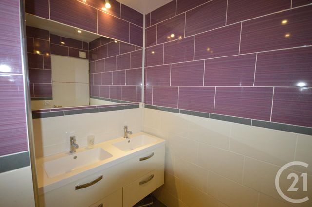 Appartement F3 &agrave; louer - 3 pi&egrave;ces - 56,35 m2 - Orleans - 45 - CENTRE