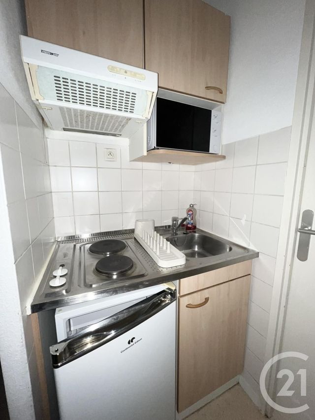 Appartement Studio &agrave; louer - 1 pi&egrave;ce - 18 m2 - Orleans - 45 - CENTRE