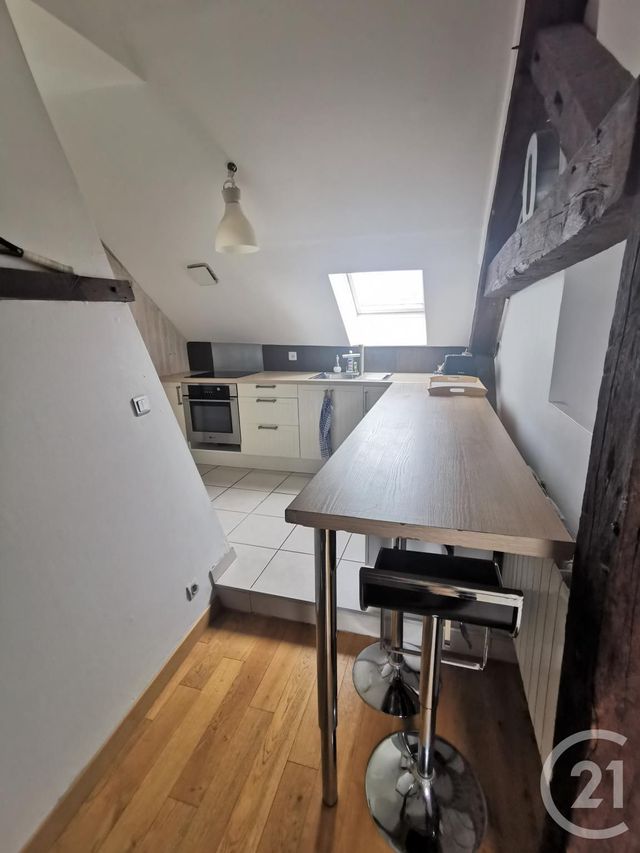 Appartement Studio &agrave; louer - 1 pi&egrave;ce - 22,94 m2 - Orleans - 45 - CENTRE