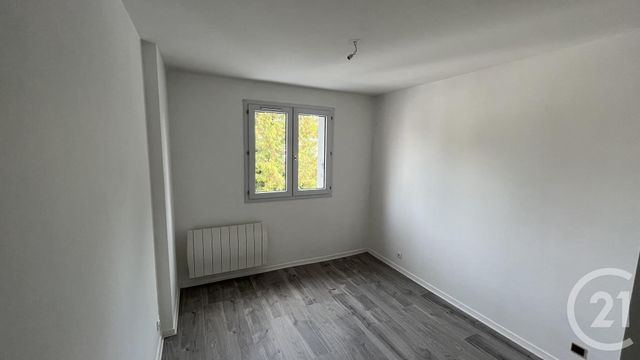 Appartement F4 &agrave; louer - 4 pi&egrave;ces - 82 m2 - Olivet - 45 - CENTRE