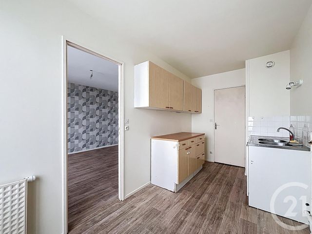 Appartement F3 &agrave; louer - 3 pi&egrave;ces - 66,05 m2 - Fleury Les Aubrais - 45 - CENTRE