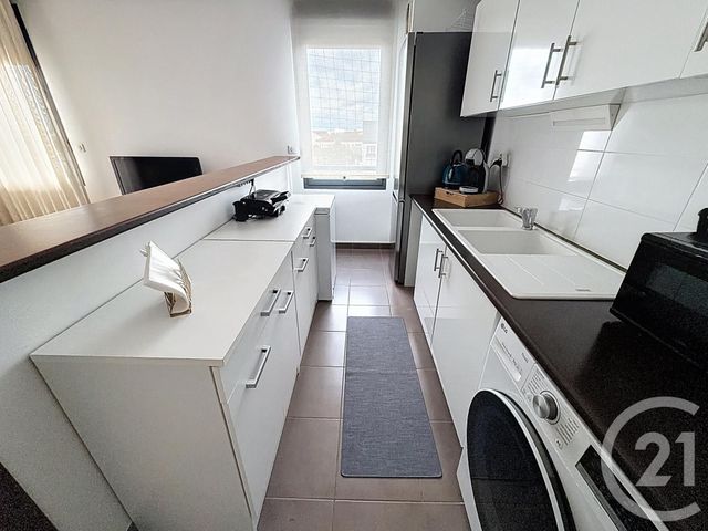 Appartement F3 &agrave; louer - 3 pi&egrave;ces - 63,68 m2 - Orleans - 45 - CENTRE