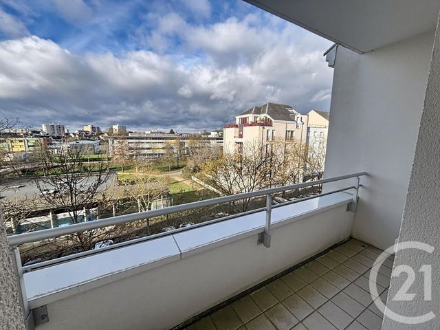 Appartement F2 &agrave; louer - 2 pi&egrave;ces - 52,11 m2 - Orleans - 45 - CENTRE