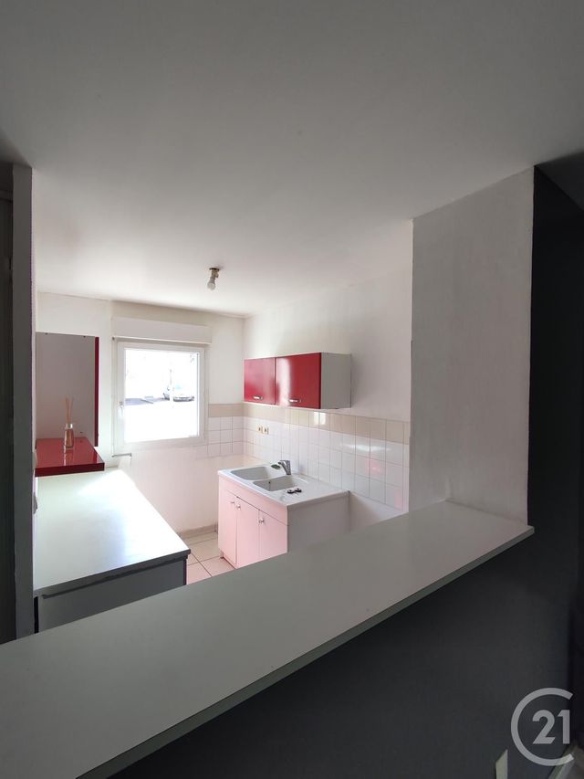 Appartement F3 &agrave; louer - 3 pi&egrave;ces - 63,87 m2 - Saran - 45 - CENTRE