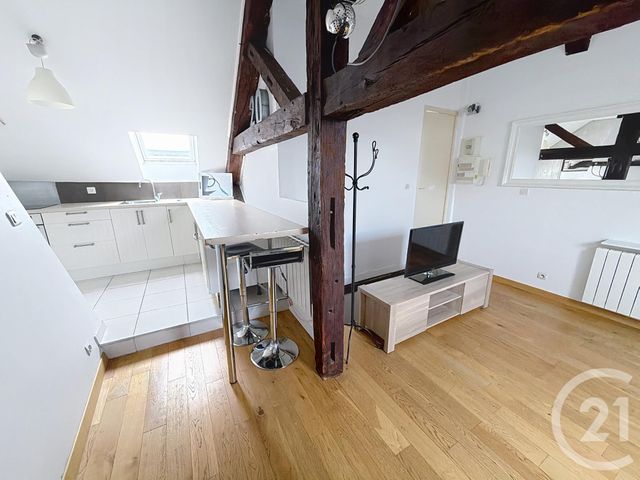 Appartement Studio &agrave; louer - 1 pi&egrave;ce - 22,94 m2 - Orleans - 45 - CENTRE